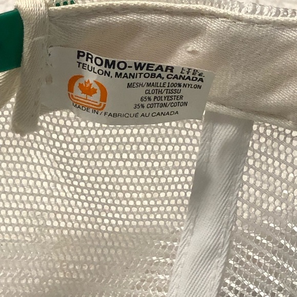 Vintage SnapBack Trucker Hat - Picture 6 of 6